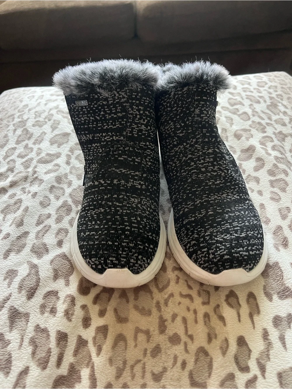 Telic Women’s Black Knit Winter Ankle Boots with Faux Fur Collar